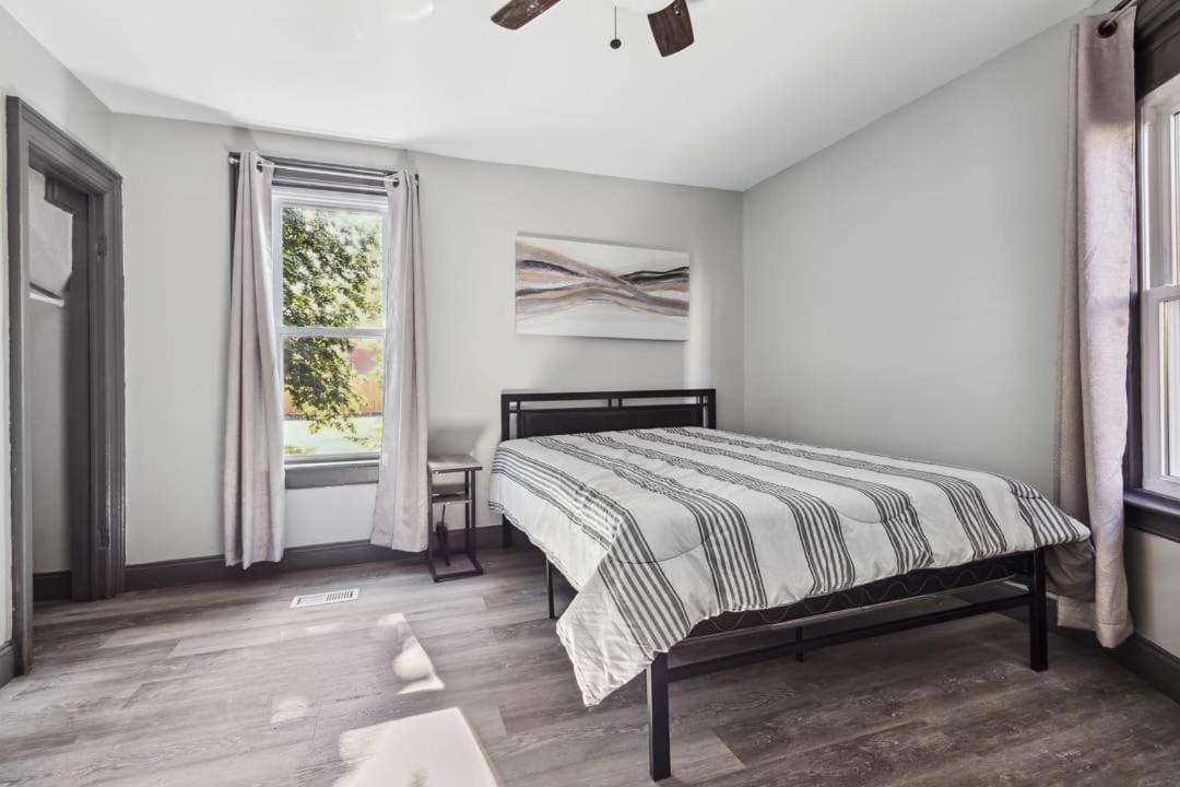 Spacious 6Br 2Ba Minutes For The Falls & Casino Ниагара-Фолс Экстерьер фото