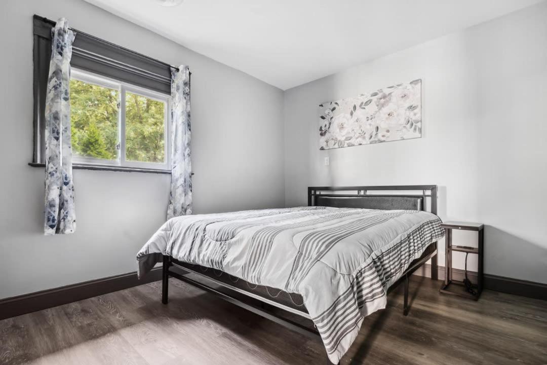 Spacious 6Br 2Ba Minutes For The Falls & Casino Ниагара-Фолс Экстерьер фото