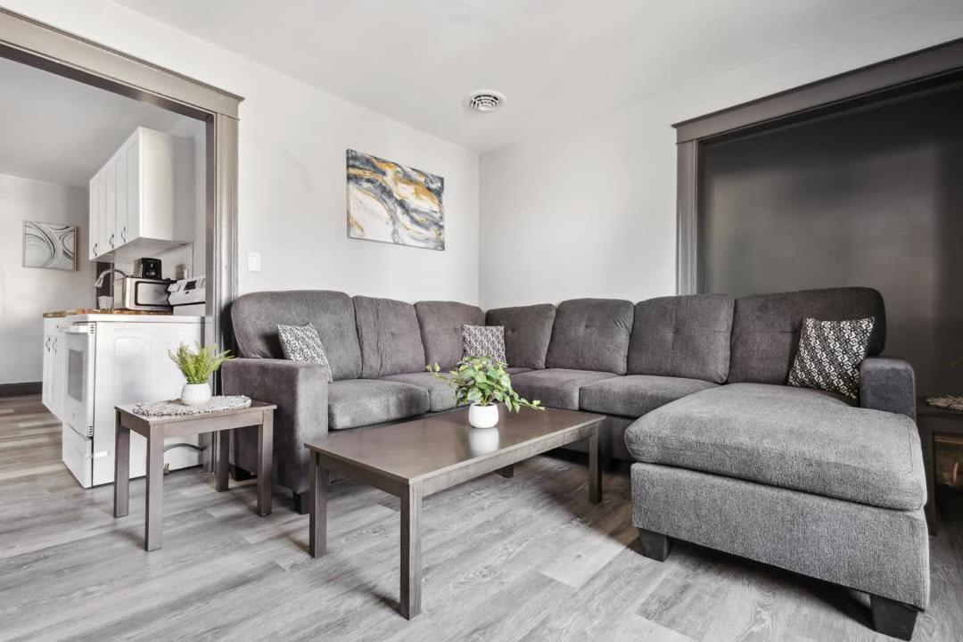 Spacious 6Br 2Ba Minutes For The Falls & Casino Ниагара-Фолс Экстерьер фото