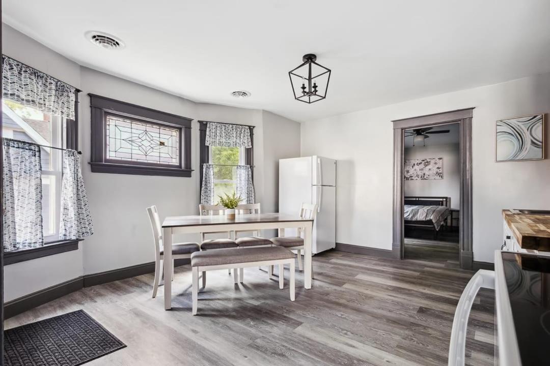 Spacious 6Br 2Ba Minutes For The Falls & Casino Ниагара-Фолс Экстерьер фото